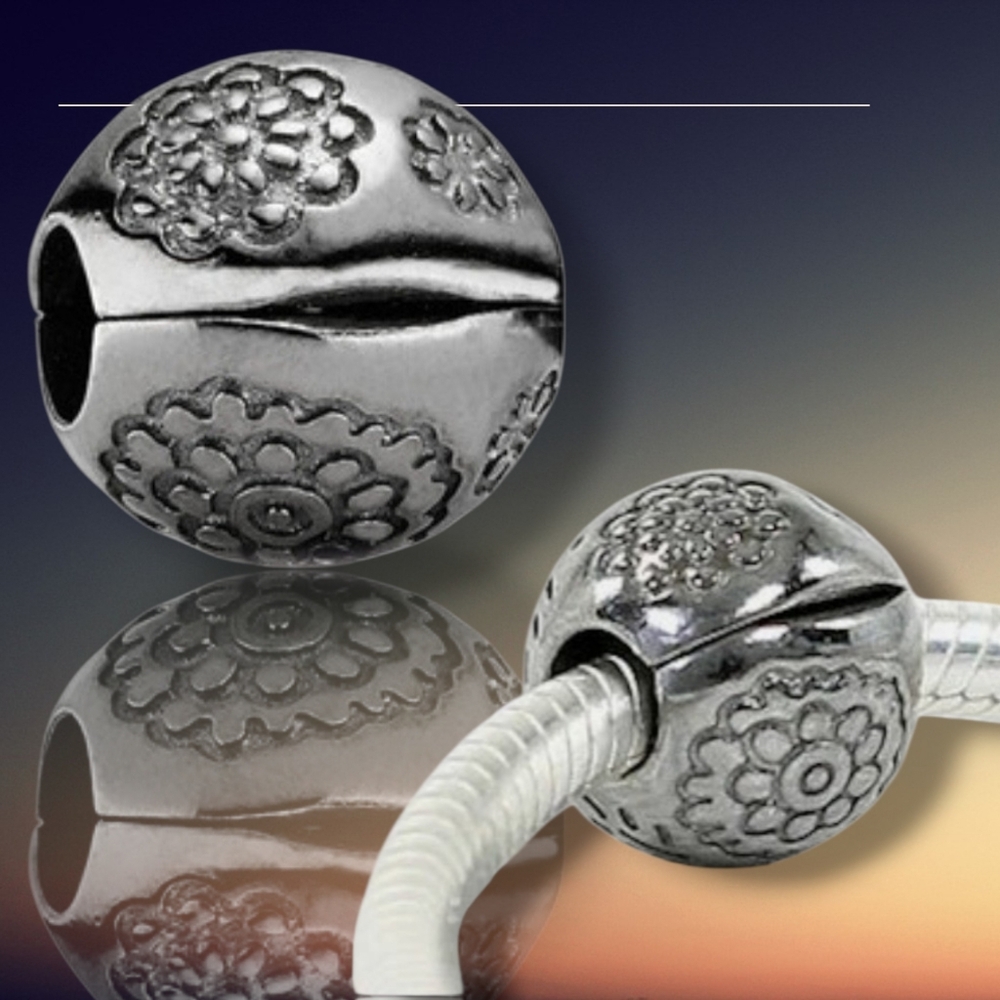 🤔RARE🤔Pandora S925 & Black Rhodium Midnight Bloom Clip Charm Retired